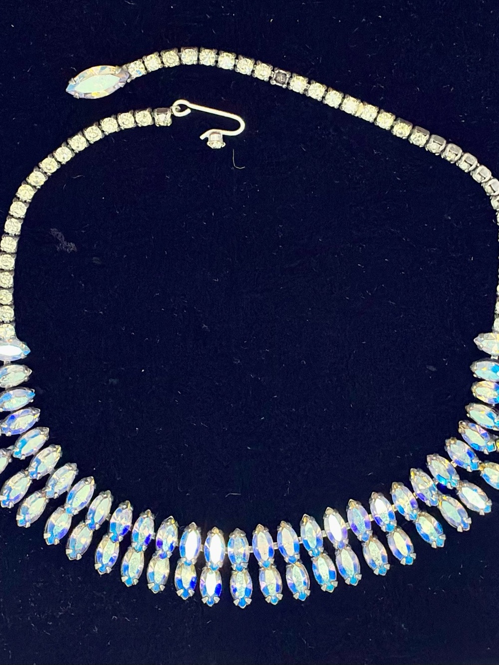 DeLizza & Elster Mid-Century Swarovski AB crystal navette cut fringe necklace - Picture 6 of 10